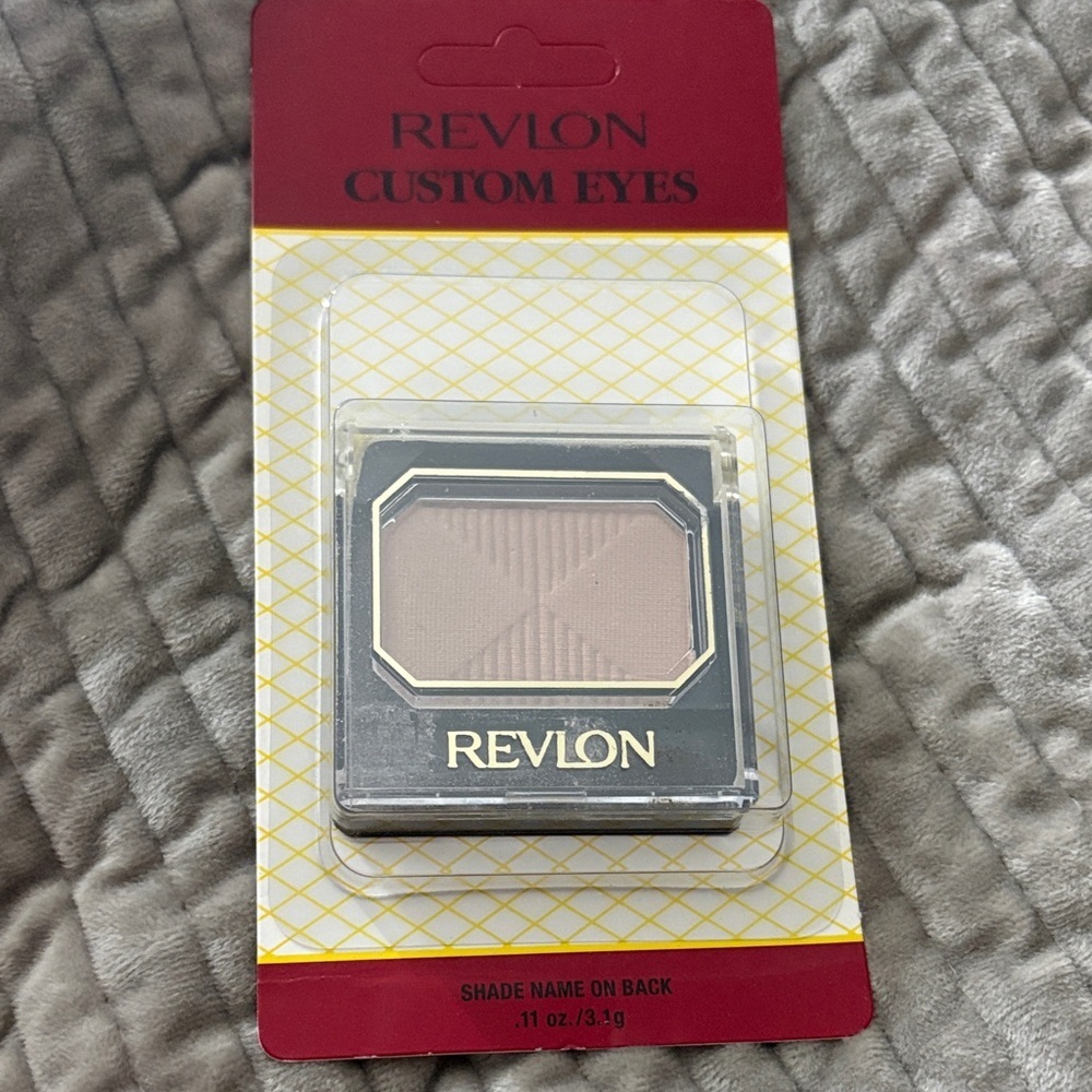 Revlon Custom Eyeshadow - Soft Pink